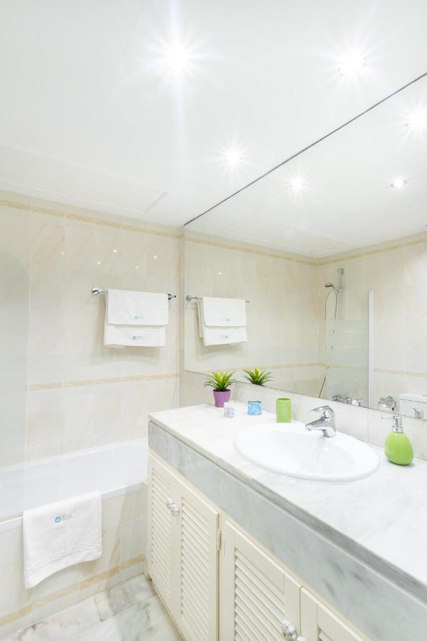 Marbella Banus Suites - Golden Beach Marbella Suite Экстерьер фото